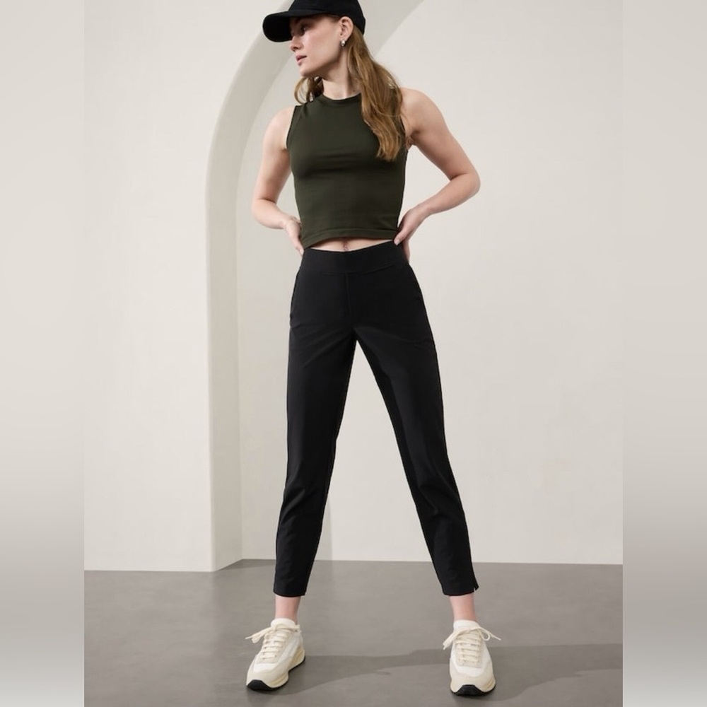 ATHLETA mid rise Brooklyn ankle pant in black size 16 side rib